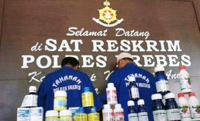 Pemalsuan dan Distribusi Ilegal